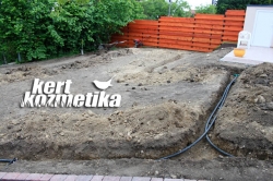 Öntözőrendszer fővezetékek lerakása (9)